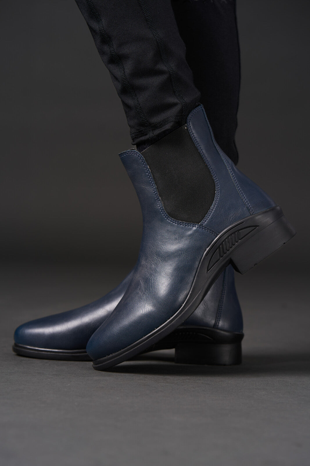 Equipage Kick vegan jodphur boot