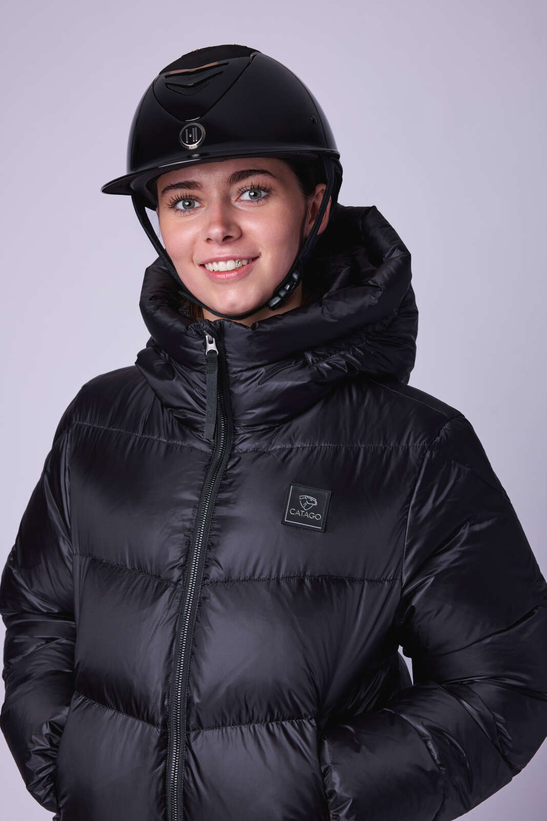 One K Avancé Reithelm – Besticktes Top, Chrompaspel