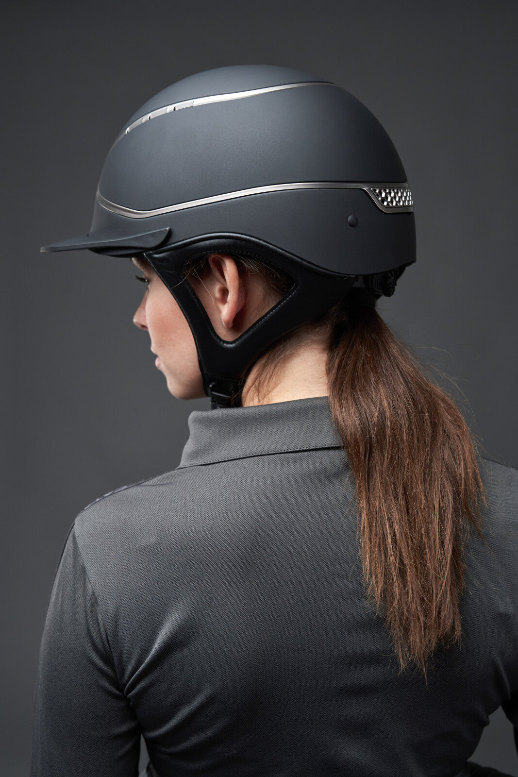 One K Xtreme ridehjelm - Chrome details