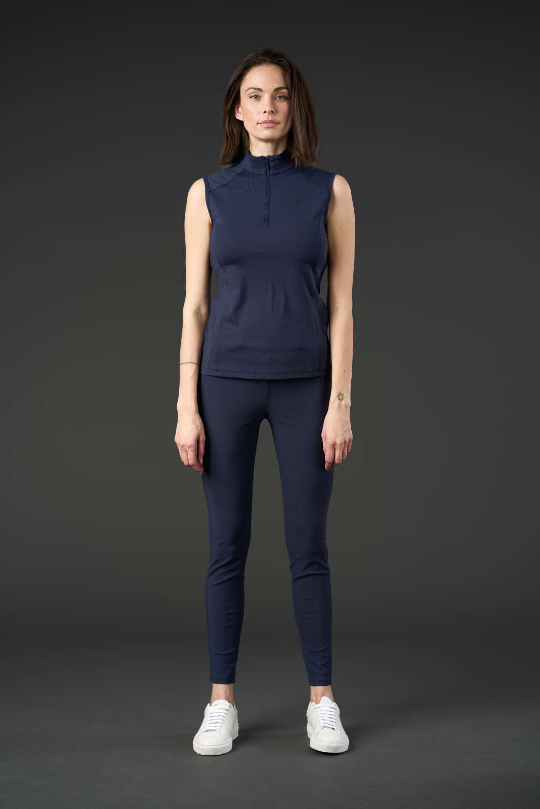 Catago Teodora sleeveless show shirt