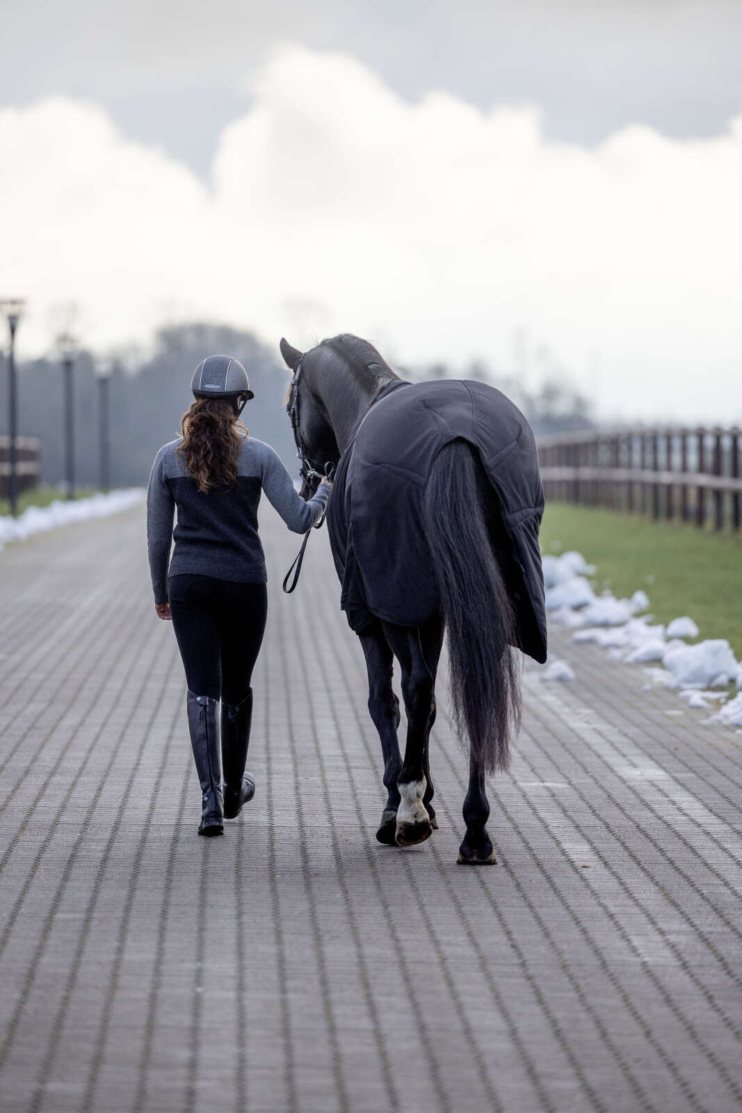 One K Avancé riding helmet - Glitter silver