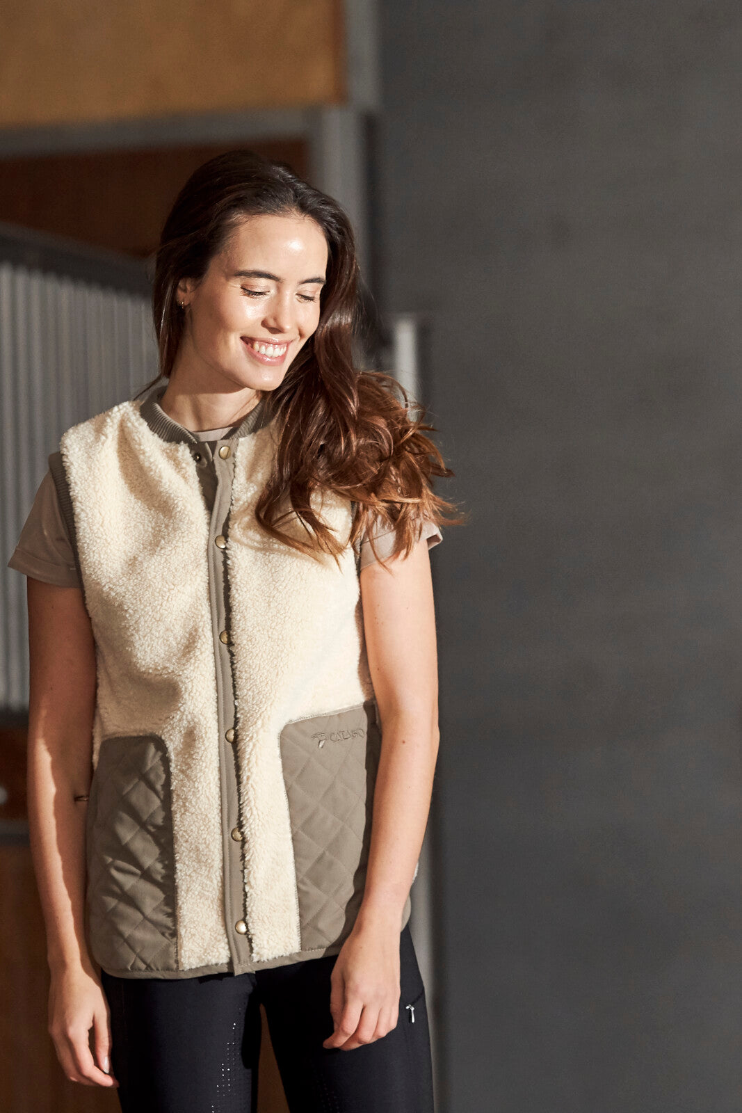 CATAGO Paula faux fur vest