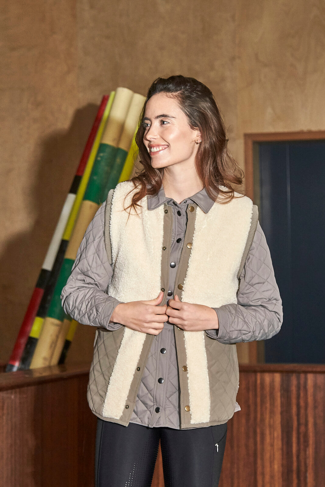 CATAGO Paula faux fur vest