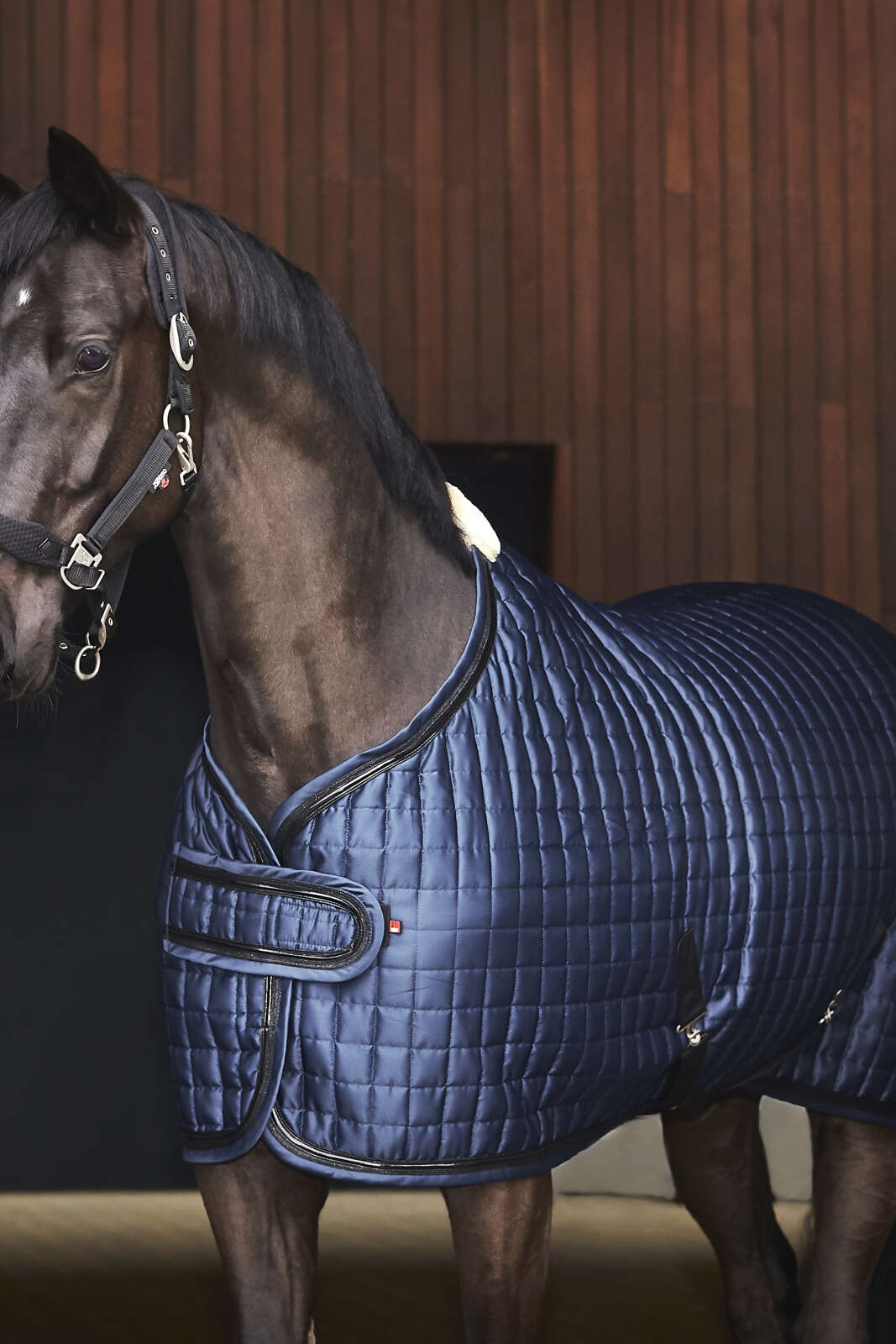 CATAGO FIR-Tech Elegant show dækken