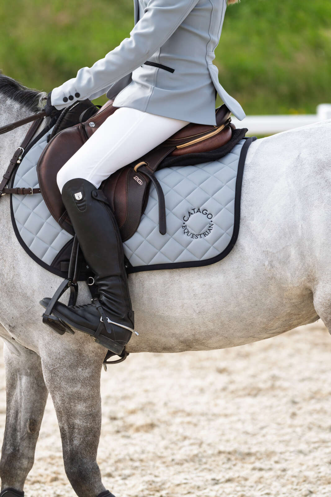 Catago FIR-Tech Grand 2.0 saddle pad, jumping