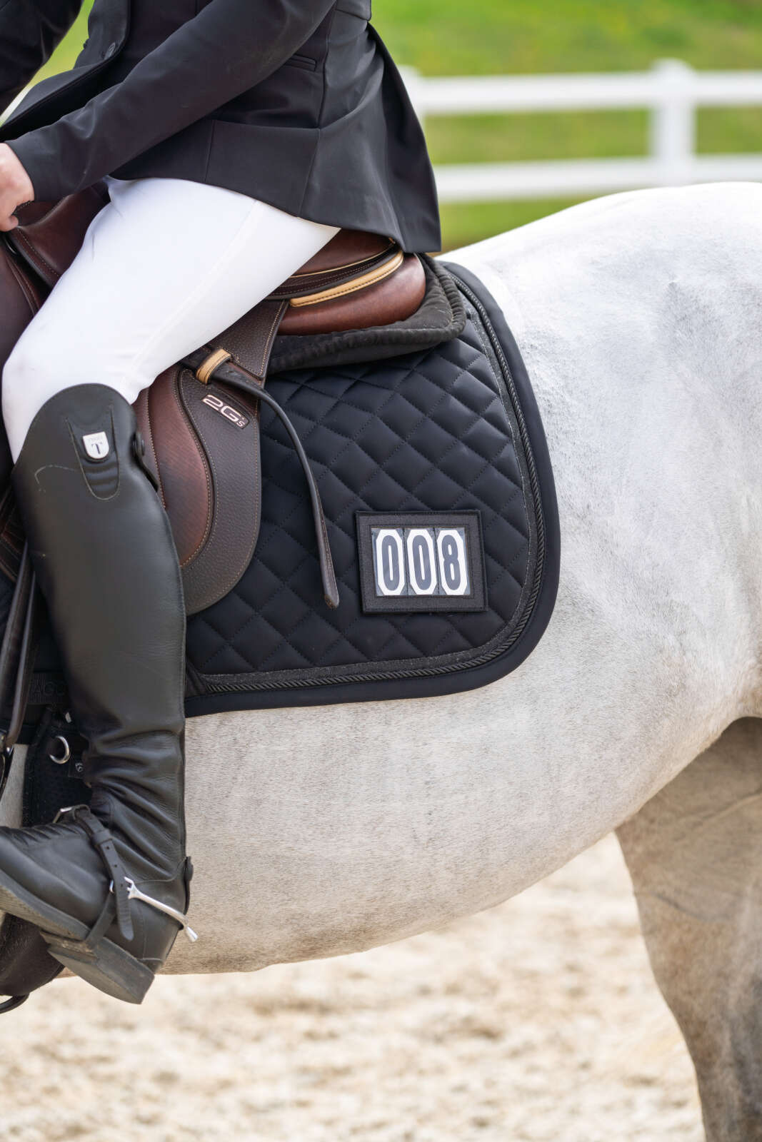 Catago Treasure 2.0 saddle pad, jumping