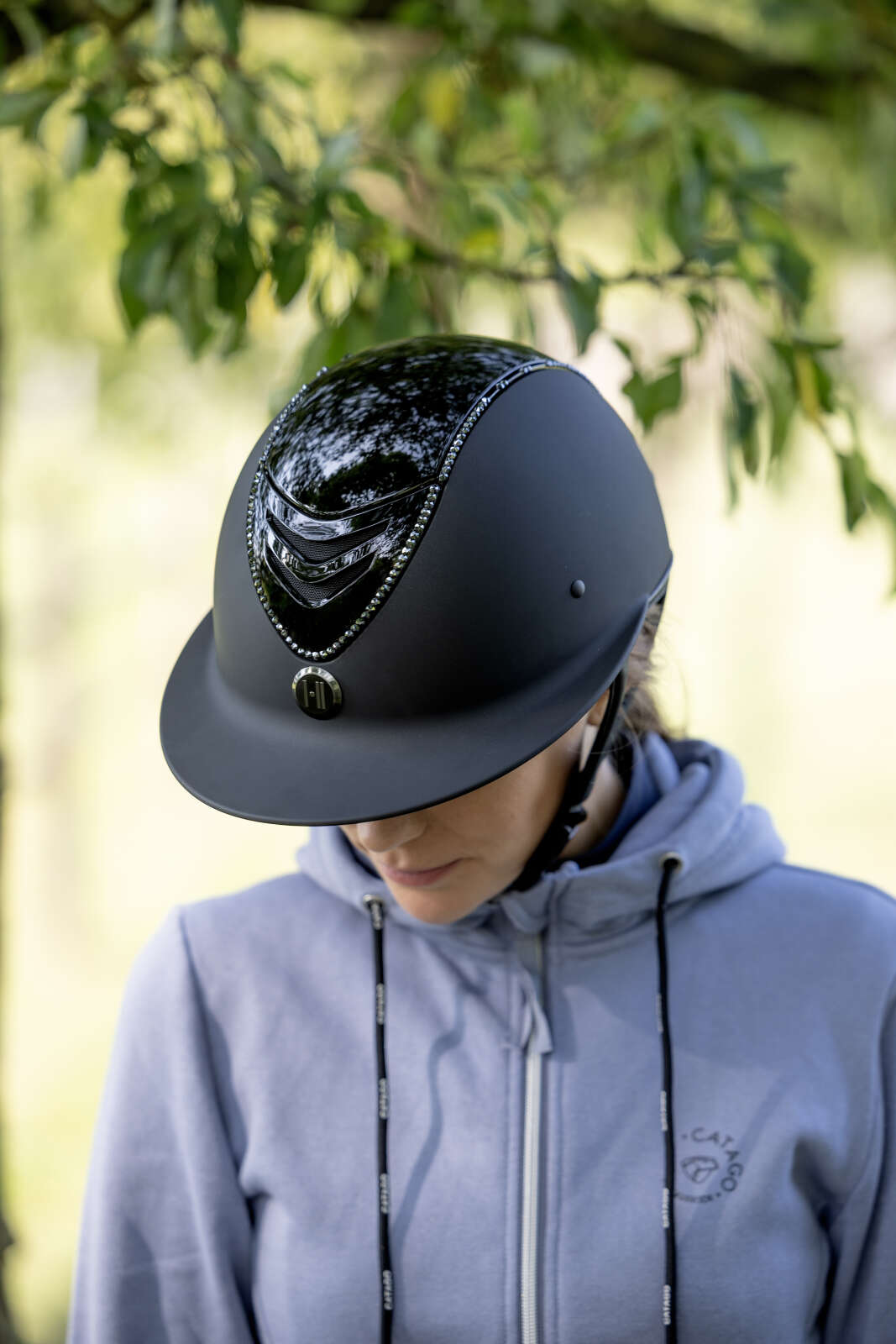 One K MIPS Avancé Lux ridhjälm - blank ovansida, svart swarovski pipe