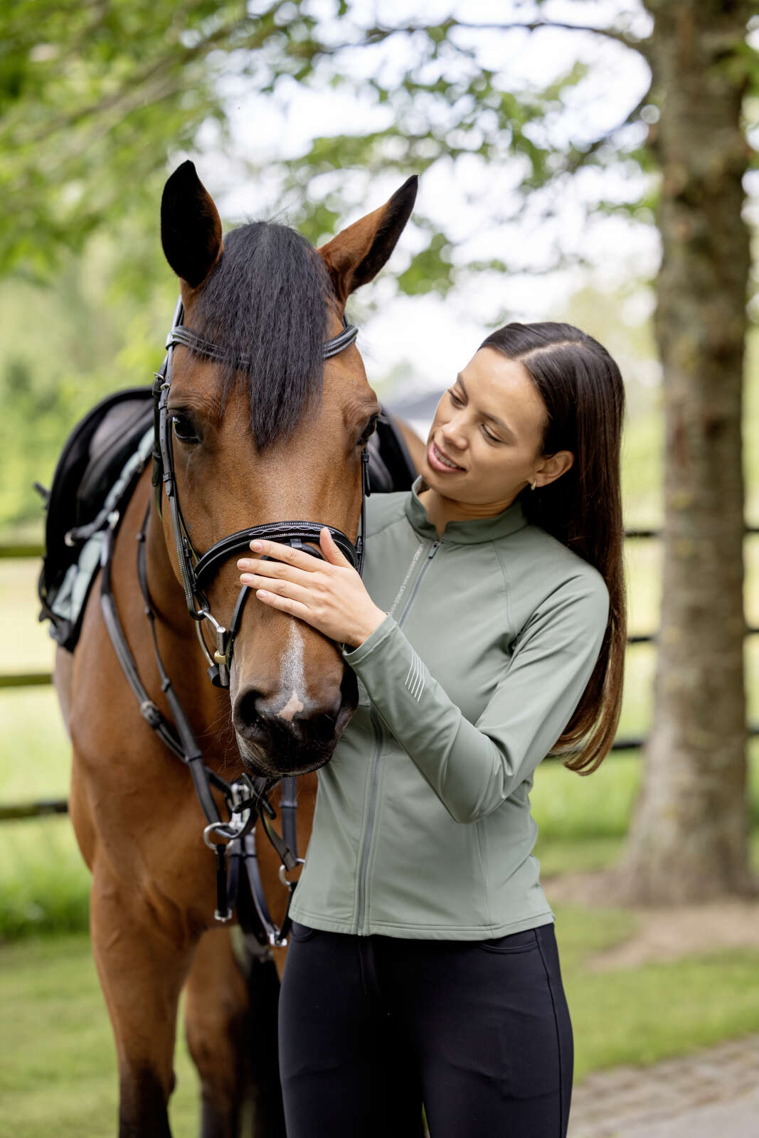 Catago Tabita zip cardigan