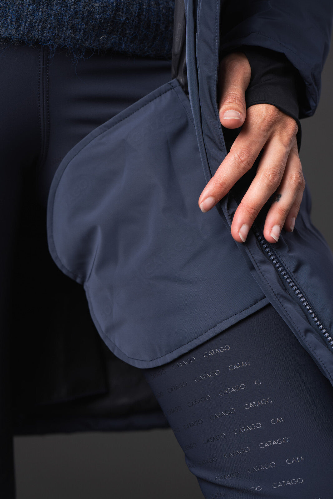 CATAGO Vita long padded riding jacket