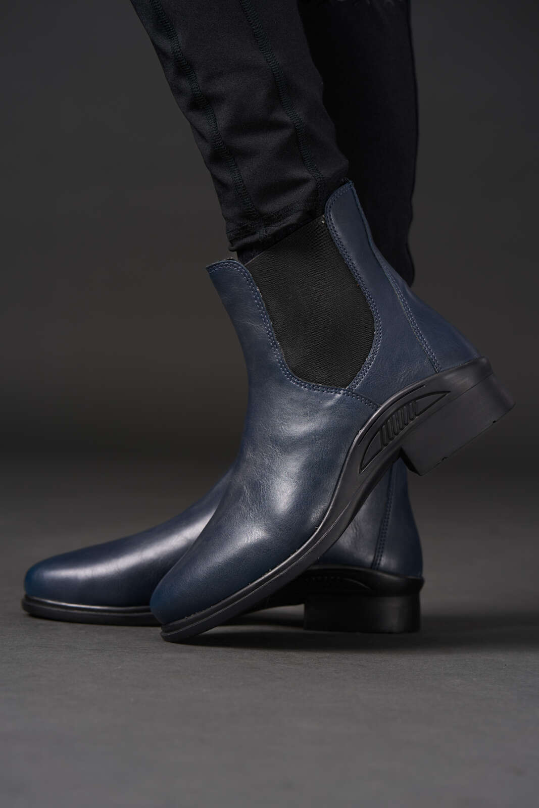 Equipage Kick vegan jodphur boot