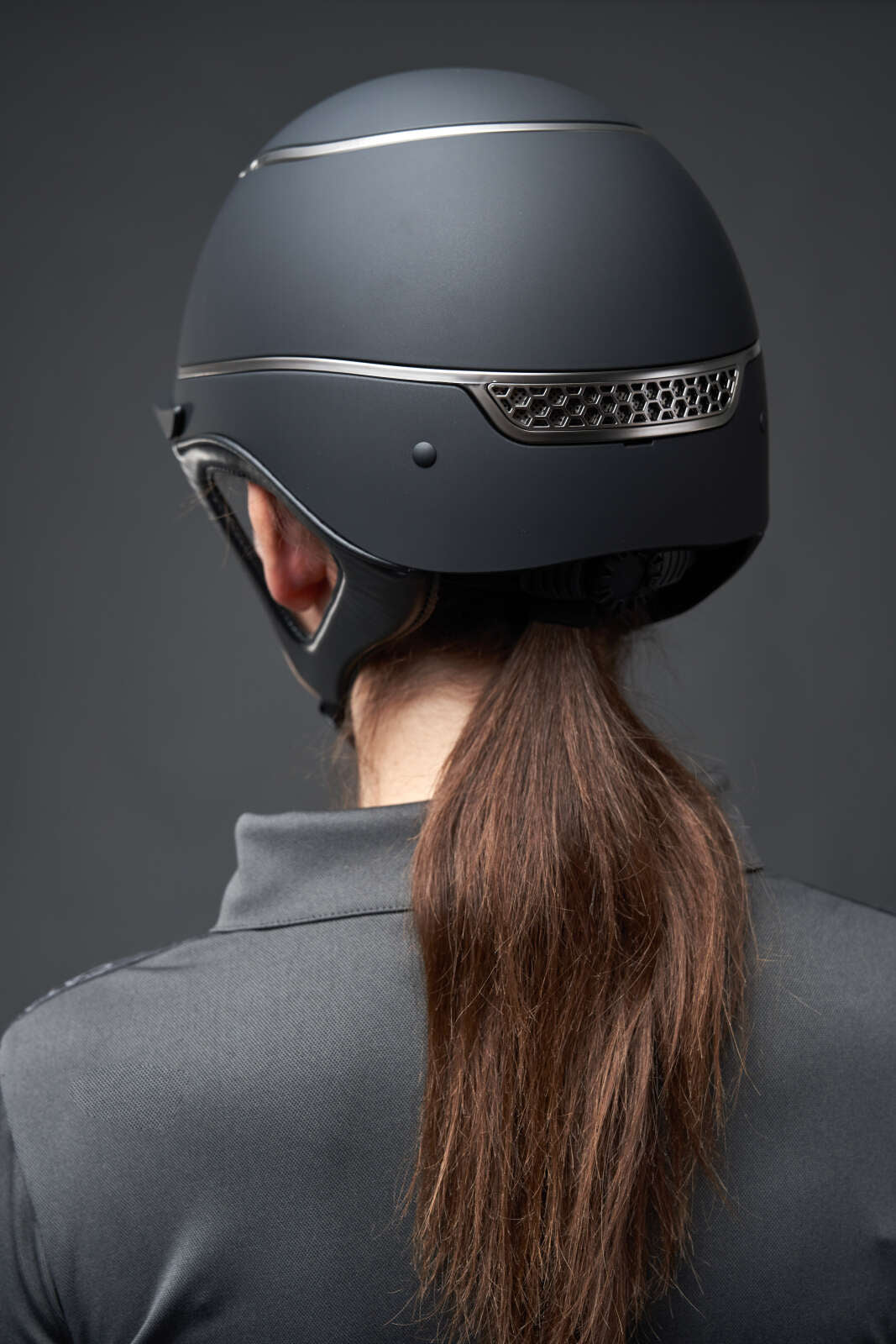 One K Xtreme ridehjelm - Chrome details