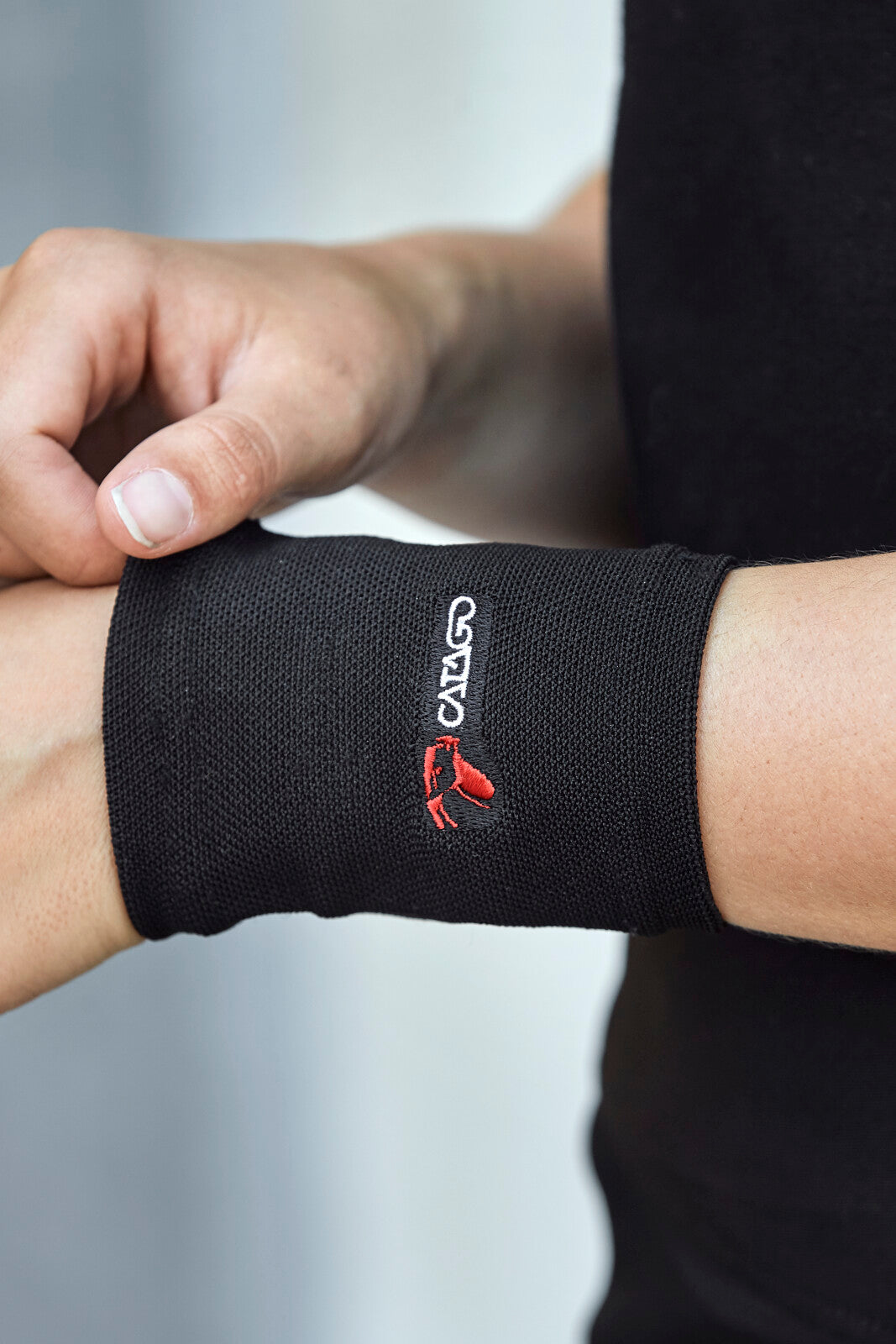 CATAGO FIR-Tech wrist brace