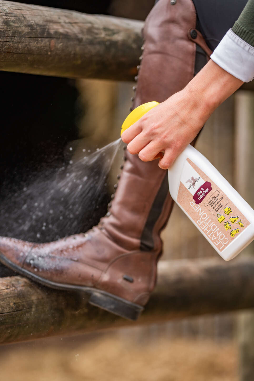 Bense & Eicke Leather balm - step 2