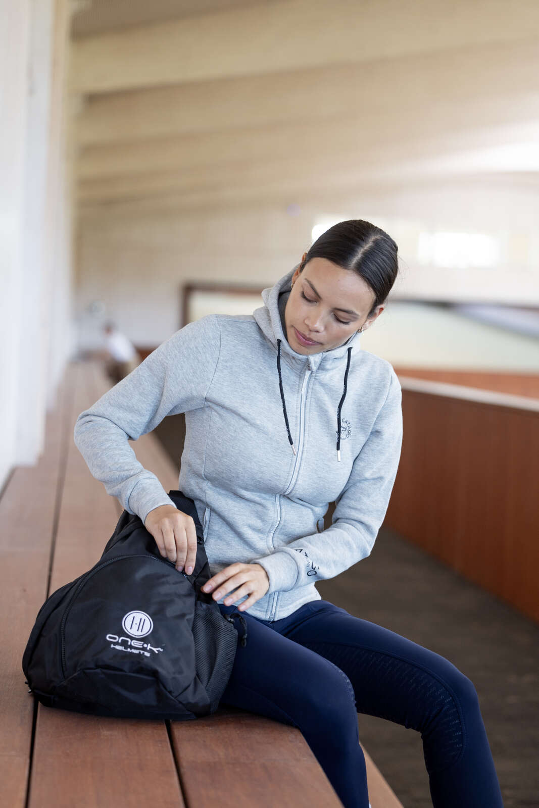 One K Helmtasche mit Schultergurt