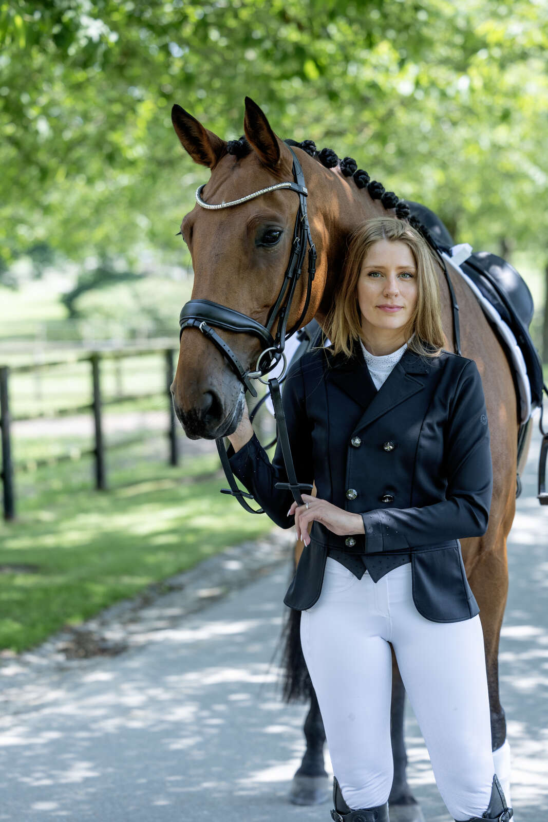 Equipage Andrea stevnejakke med diskrete steiner